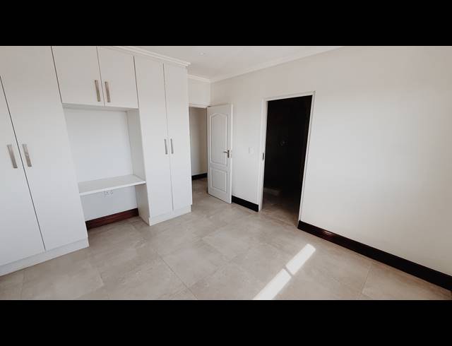 3 BEDROOM APARTMENT FOR SALE IN UMHLANGA RIDGE